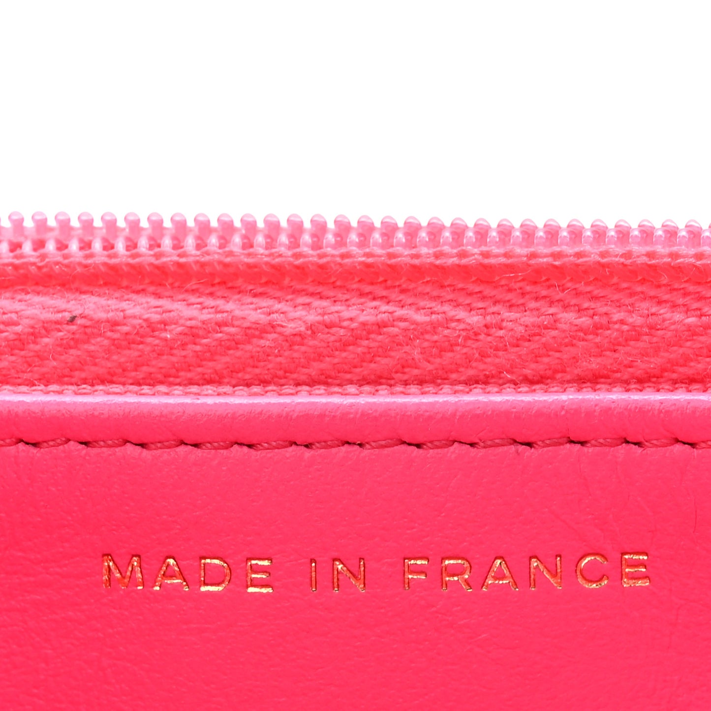 Caviar Quilted Wallet on Chain WOC Fuchsia