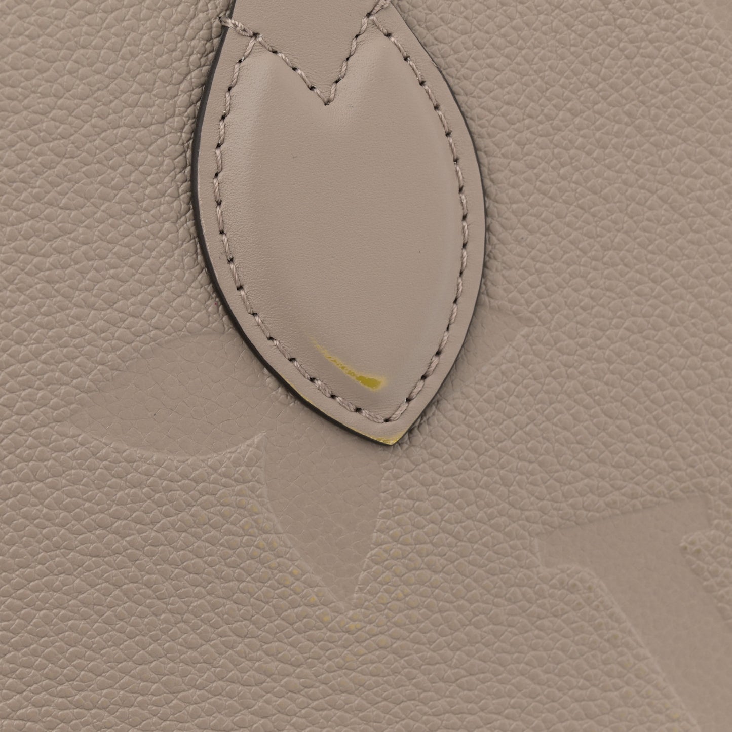 Empreinte Monogram Giant Onthego MM Tourterelle