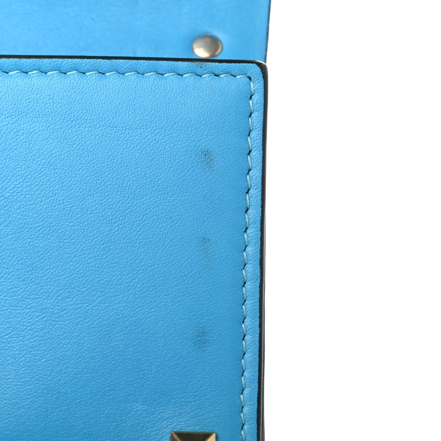 Vitello Rockstud Flip Lock Wristlet Wallet Parrot