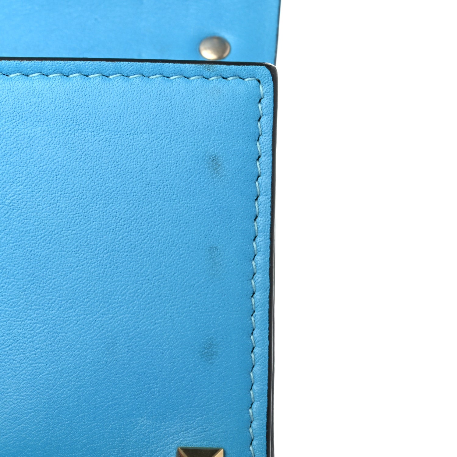 Valentino Garavani Vitello Rockstud Flip Lock Wristlet Wallet Parrot 8 of 11