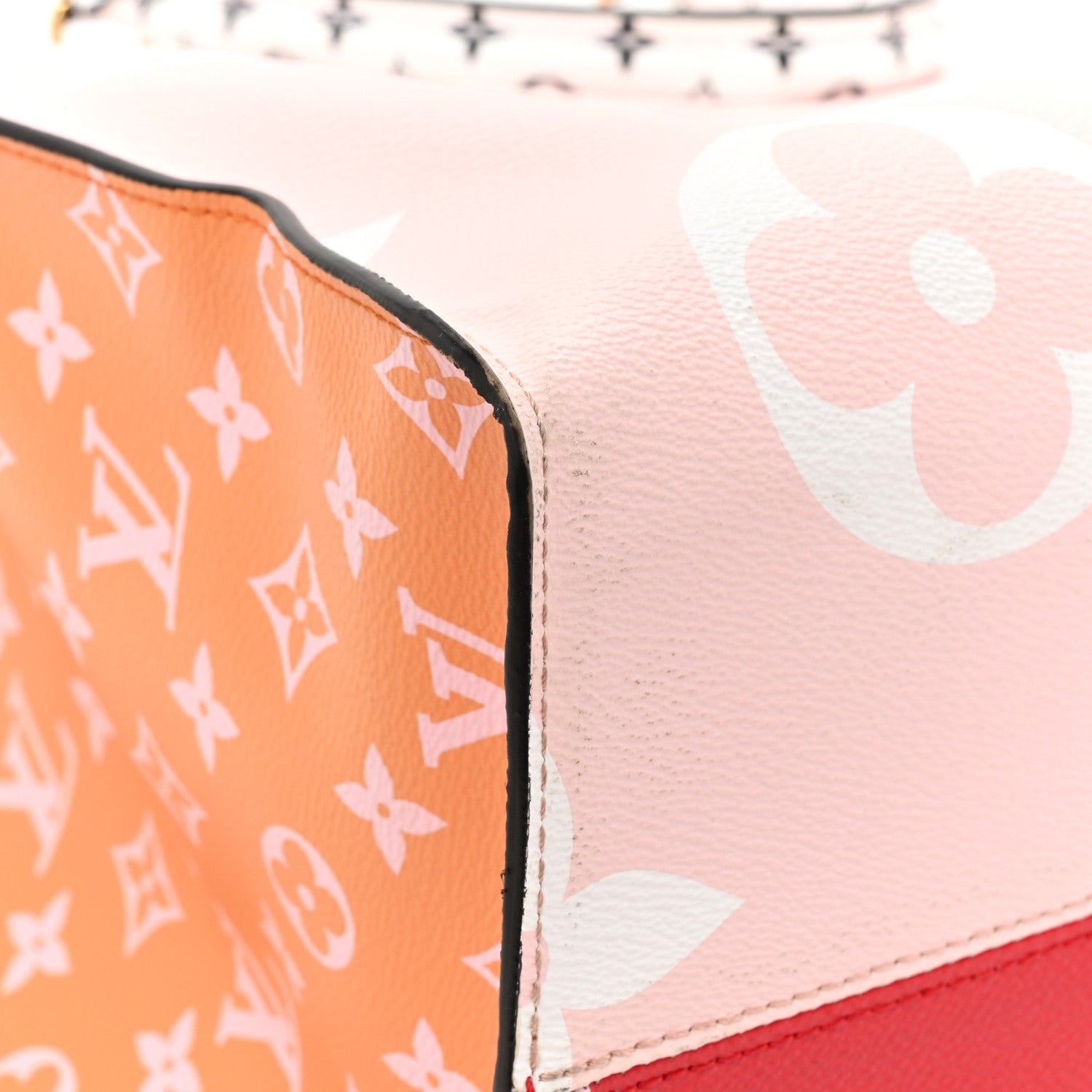 Louis Vuitton Monogram Giant Onthego GM Rouge Rose 16 of 23