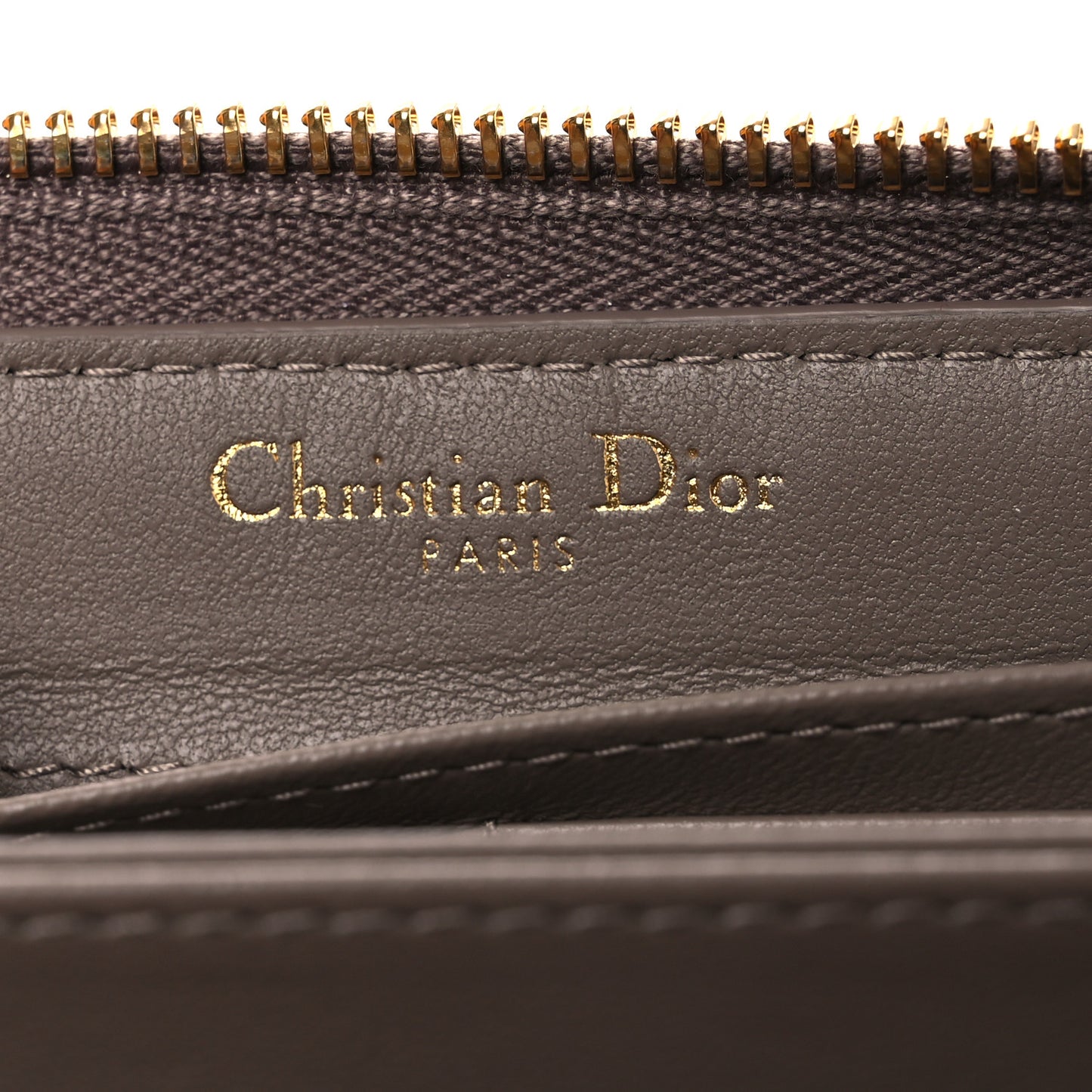 Grained Calfskin Supple Cannage Caro Zip Wallet Taupe