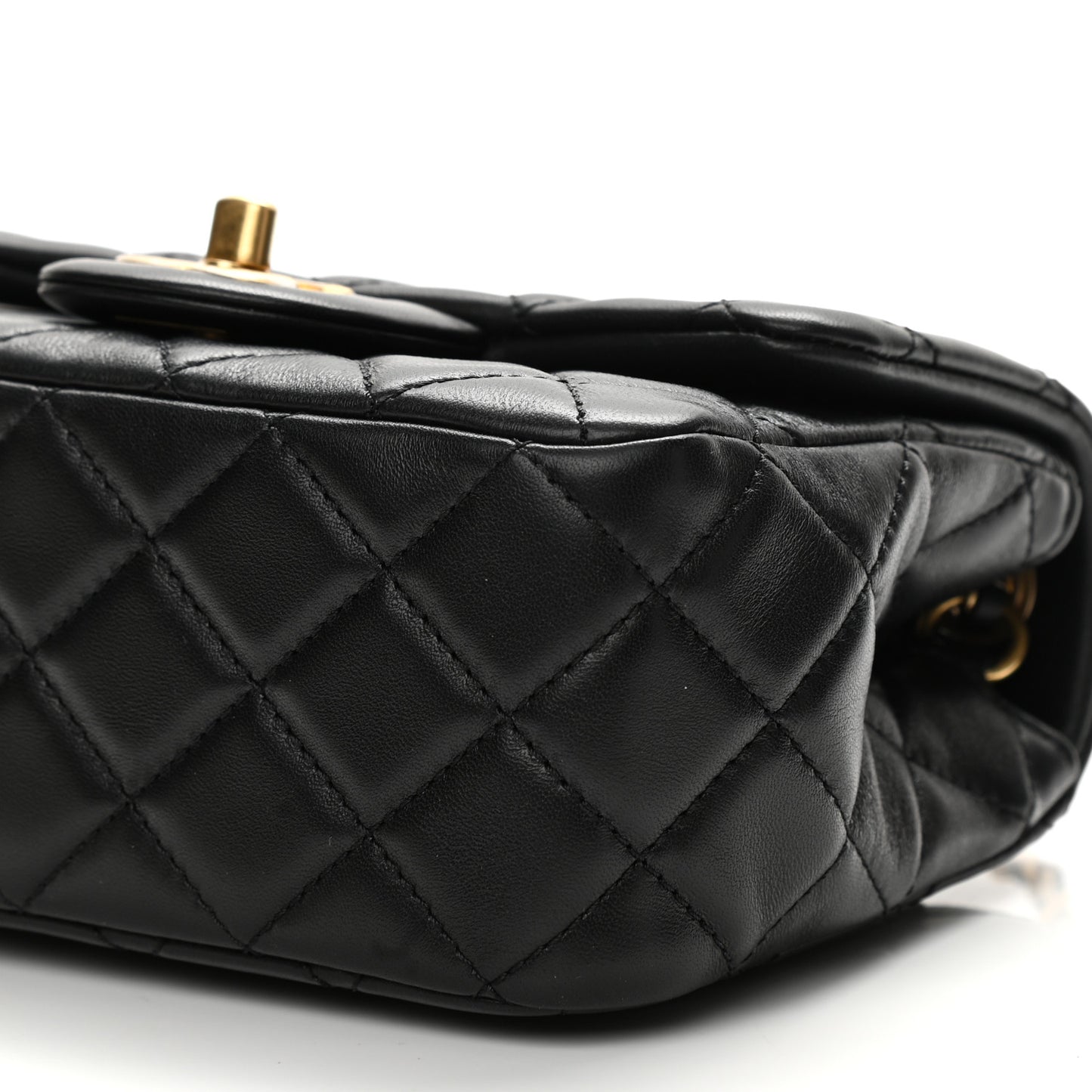 Lambskin Quilted Mini Pearl Crush Flap Black