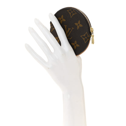 Louis Vuitton Monogram Round Coin Purse 2 of 9