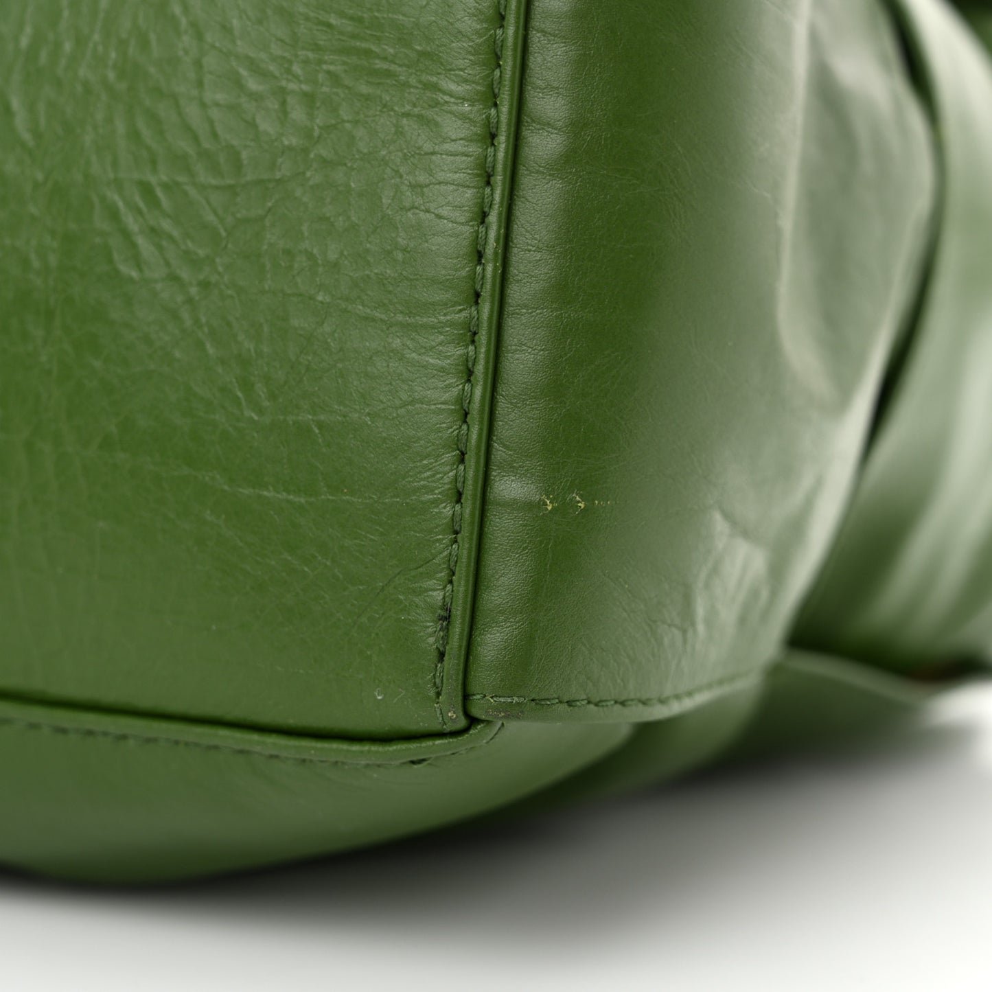 Paper Calfskin Maxi Intreccio Medium Arco Camera Bag Avocado