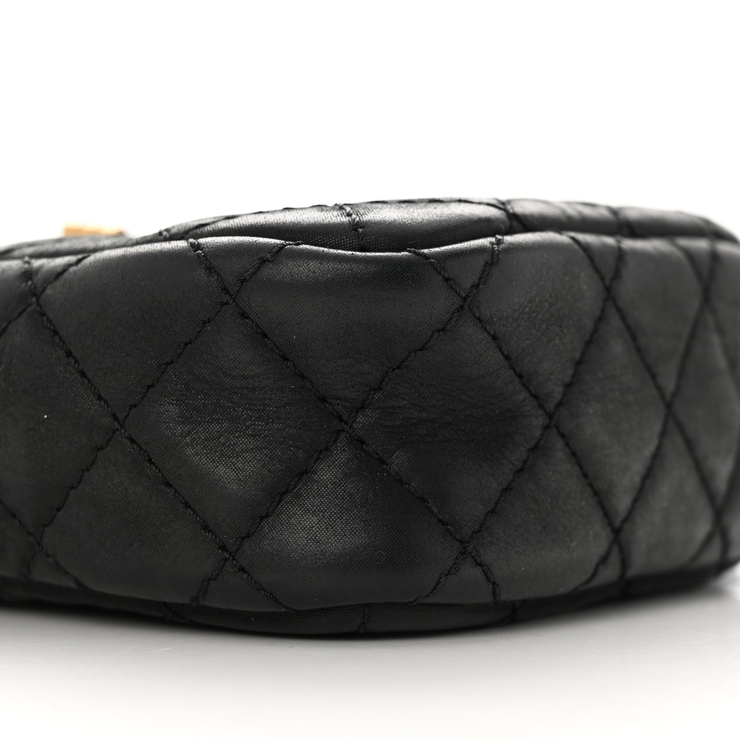 Nubuck Iridescent Calfskin Quilted Reissue Camera Case Black