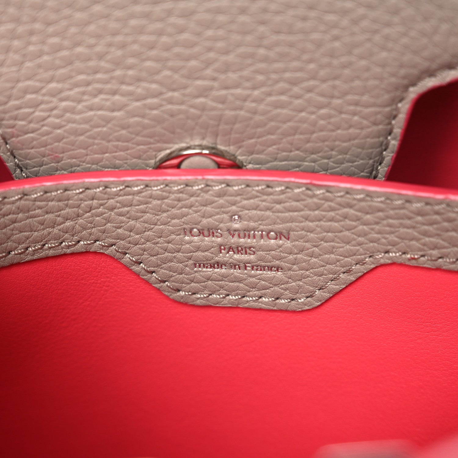 Louis Vuitton Taurillon Capucines BB Galet Litchi 7 of 14