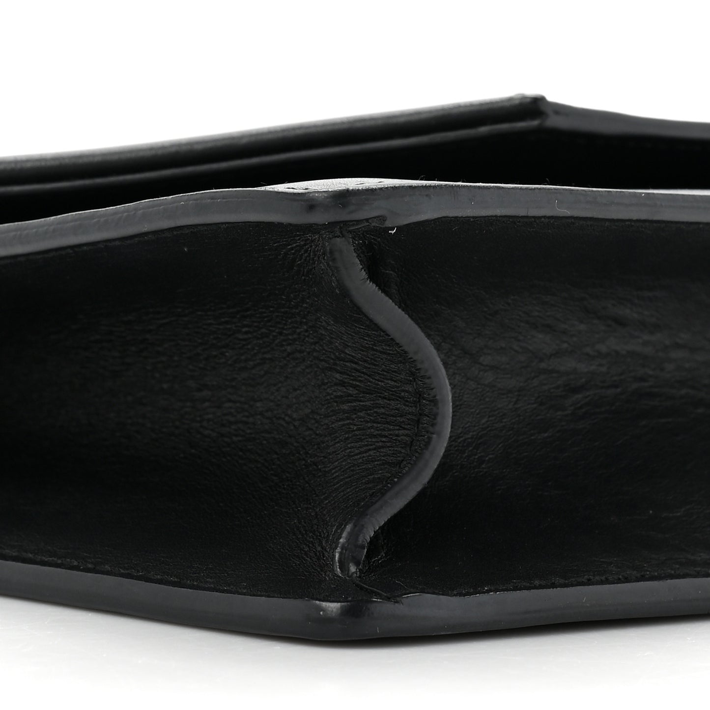 Calfskin Classic Betty Clutch Black