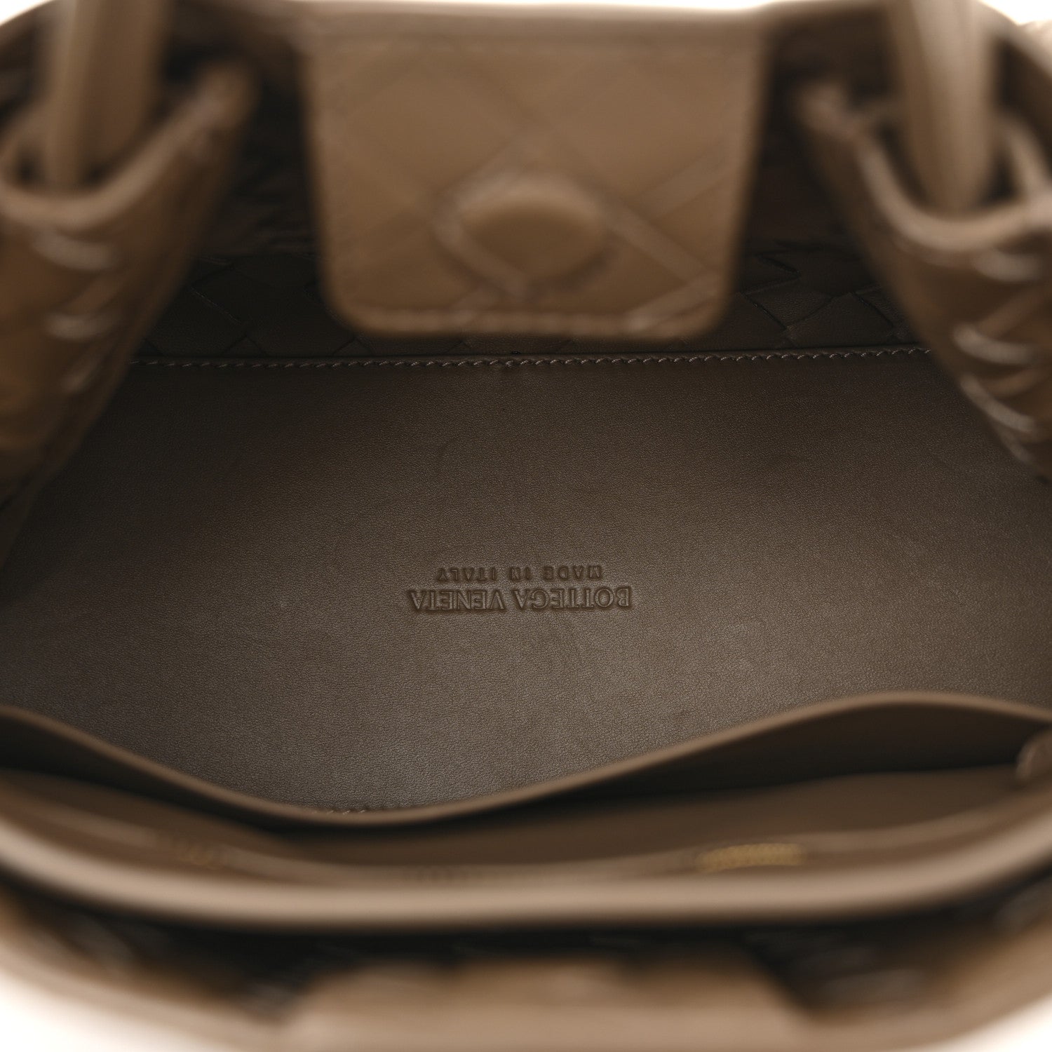 Bottega Veneta Nappa Intrecciato Small Andiamo Shoulder Bag Taupe Grey 5 of 10
