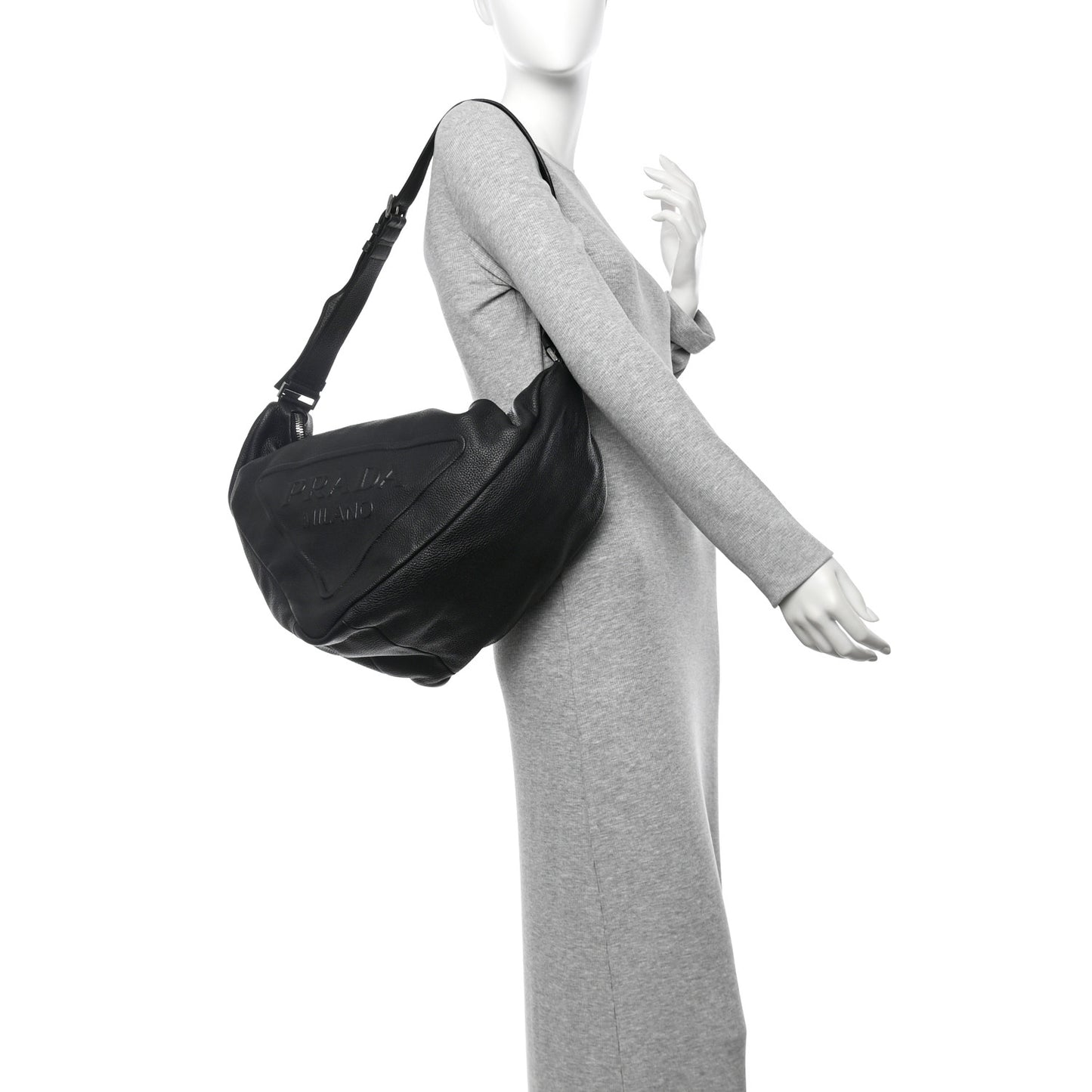Vitello Daino Triangle Shoulder Bag Black