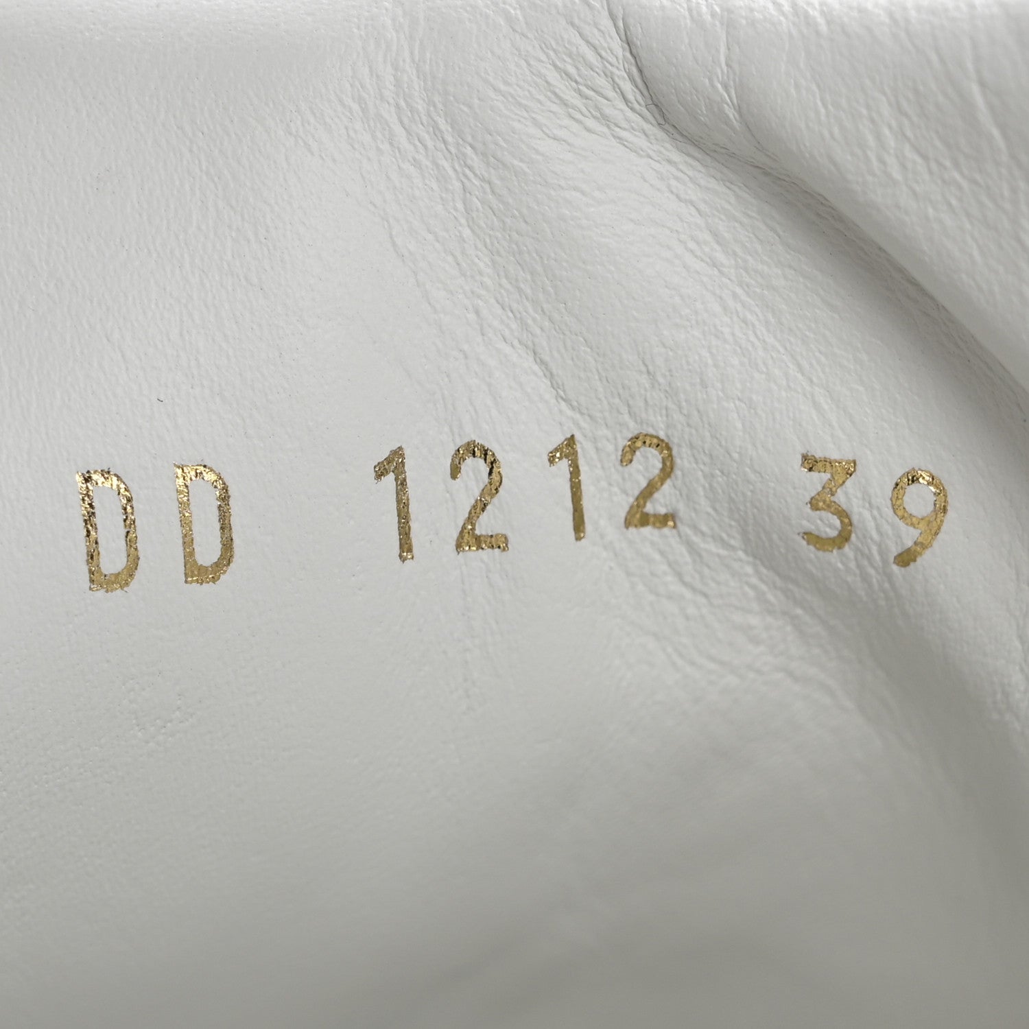 Louis Vuitton Lambskin Embossed Monogram Time Out Sneakers 39 White 9 of 13