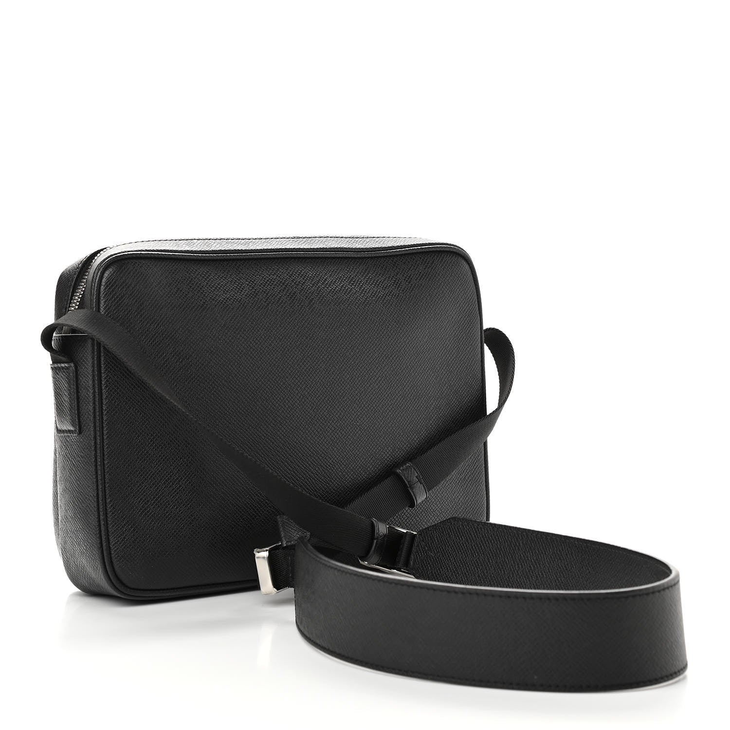 Louis Vuitton Taiga Outdoor Messenger PM Black 3 of 12