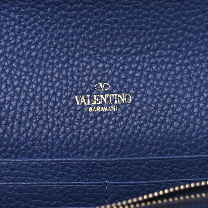 Valentino Garavani Pebbled Calfskin Rockstud Envelope Wallet On Chain Bag Blu Delft 7 of 13