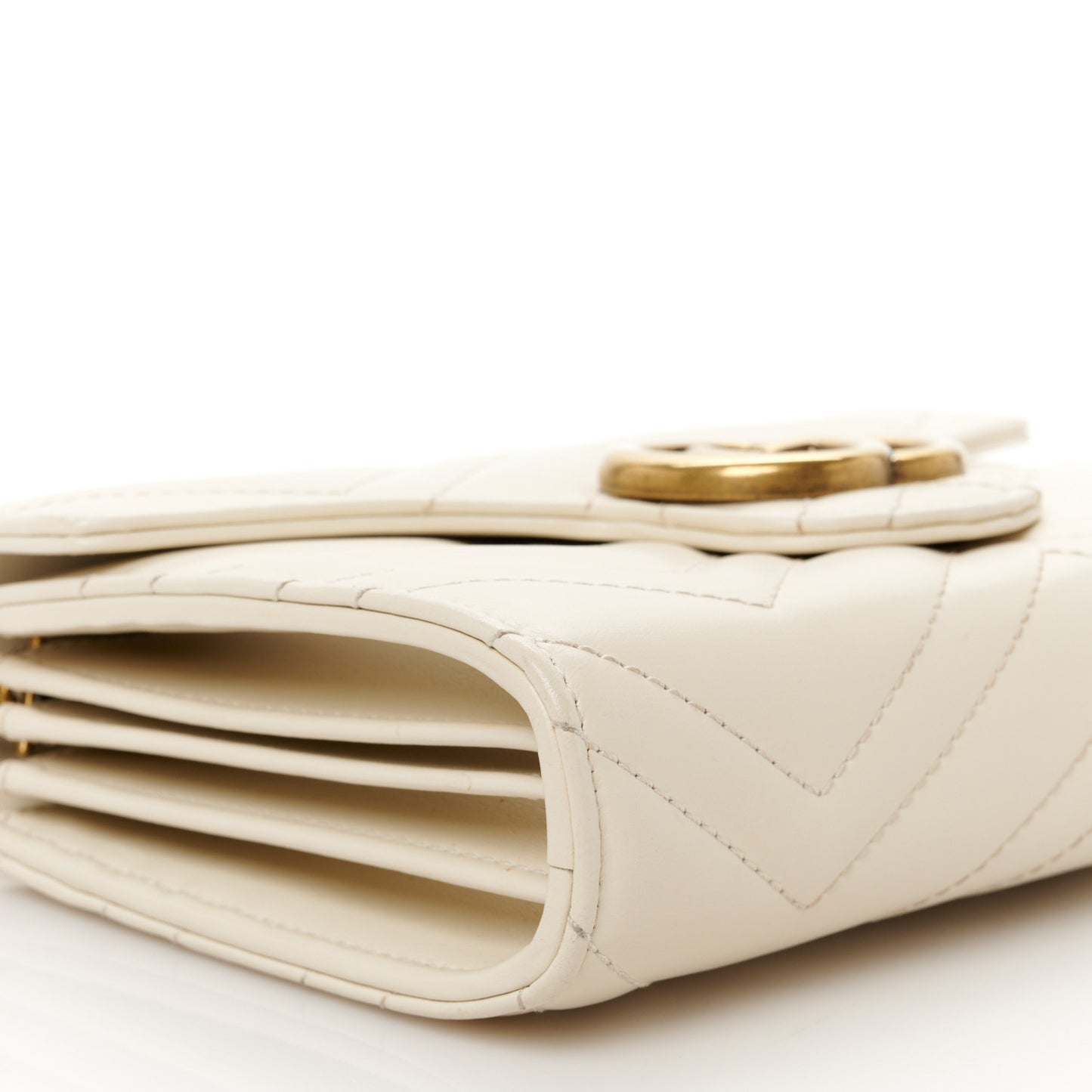 Calfskin Matelasse GG Marmont Chain Wallet Mystic White