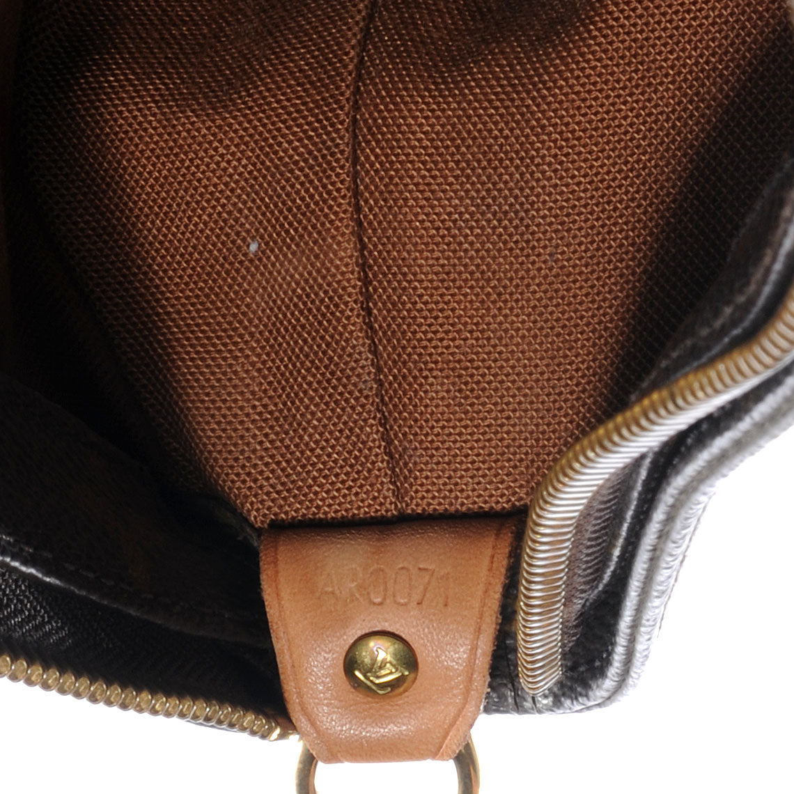 Louis Vuitton Monogram Cabas Mezzo 7 of 7