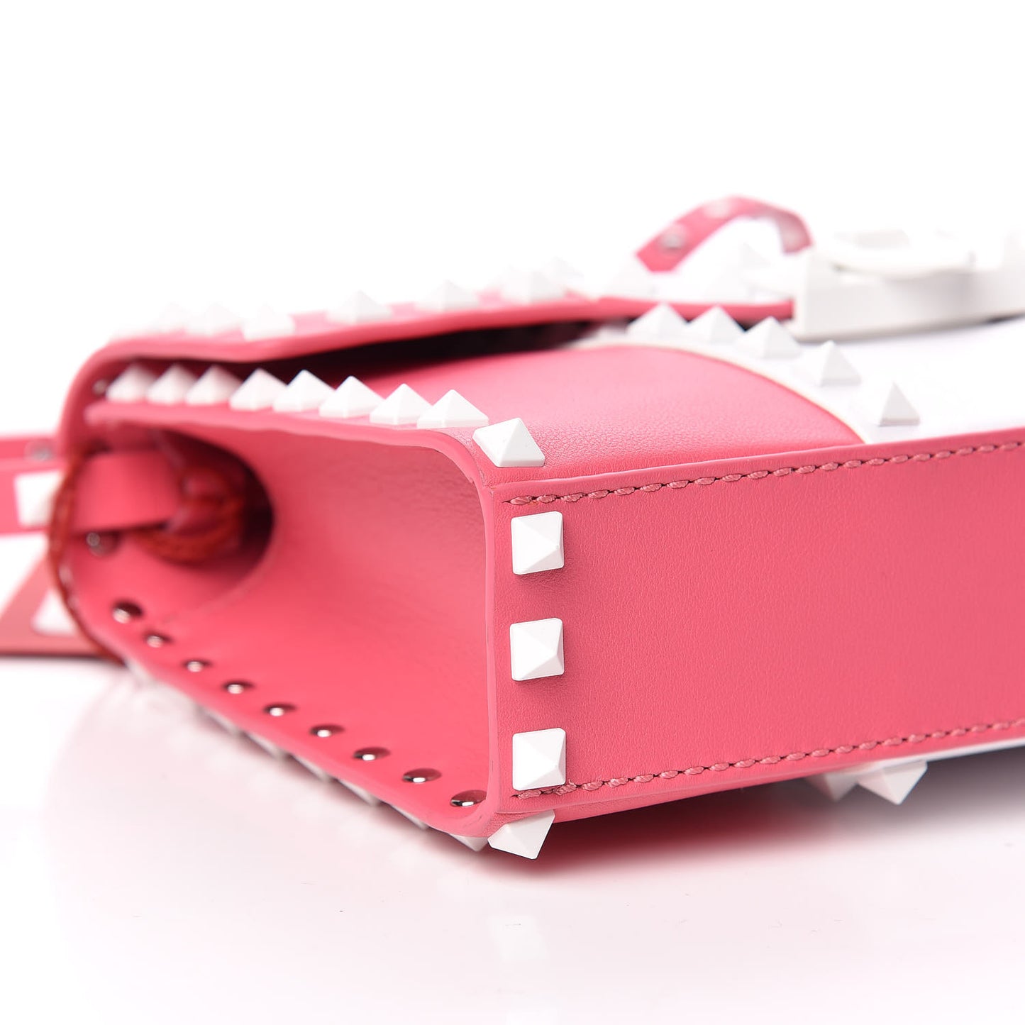 Vitello Colorblock Medium Free Rockstud Flip Lock Crossbody Bag Shadow Pink Optic White