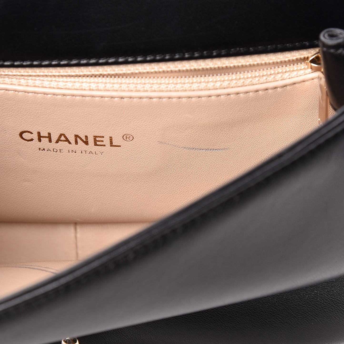 Lambskin Small Carry Chic Flap Black
