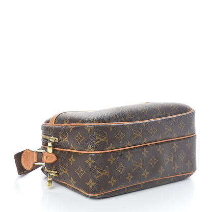 Louis Vuitton Monogram Reporter PM 4 of 9