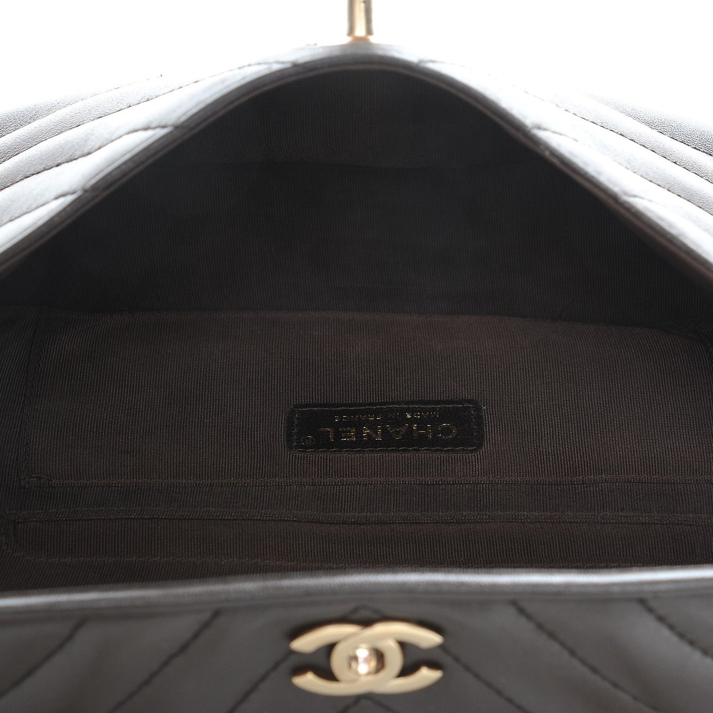 Lambskin Small Chevron Flap Brown