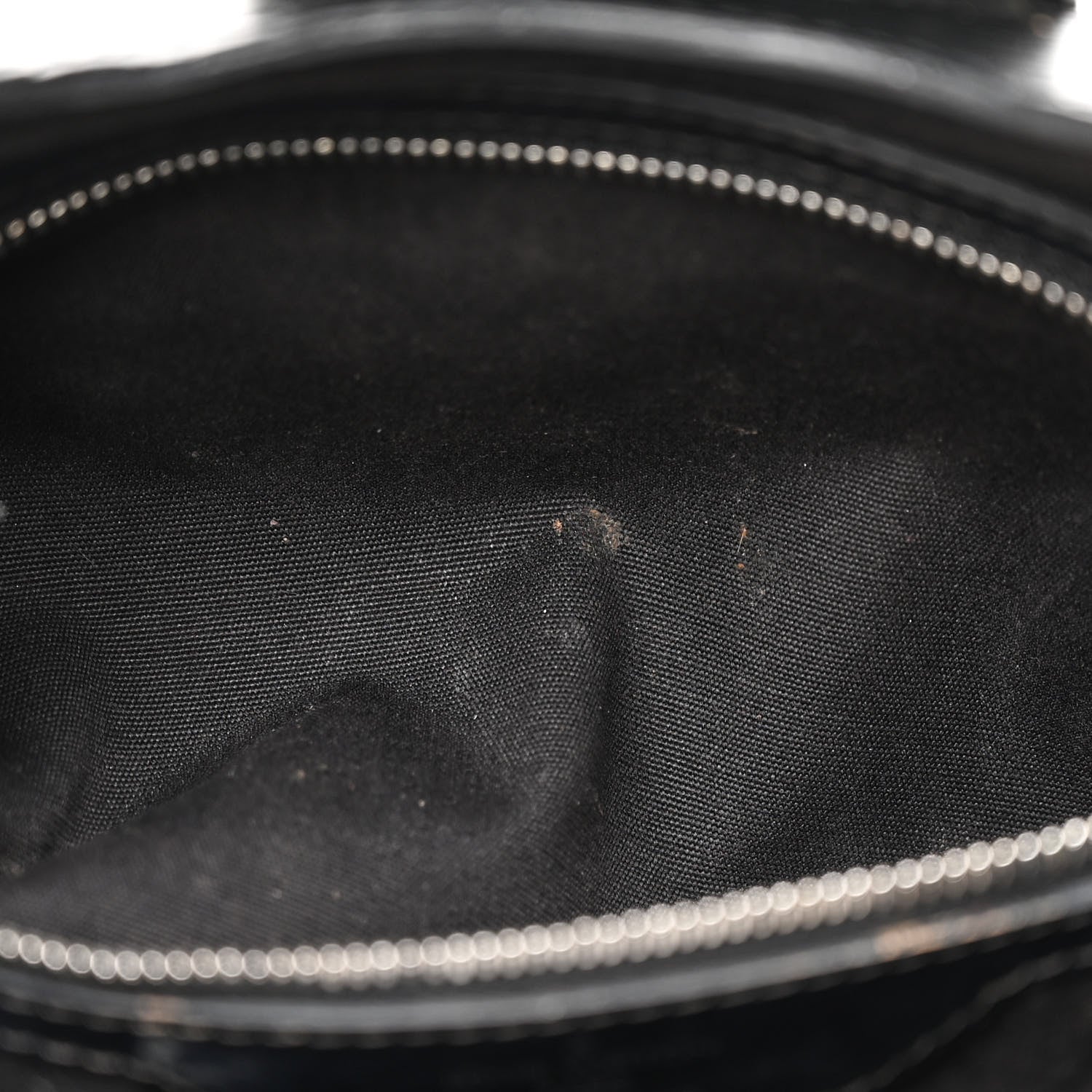 Louis Vuitton Epi Montaigne Sac Black 11 of 16
