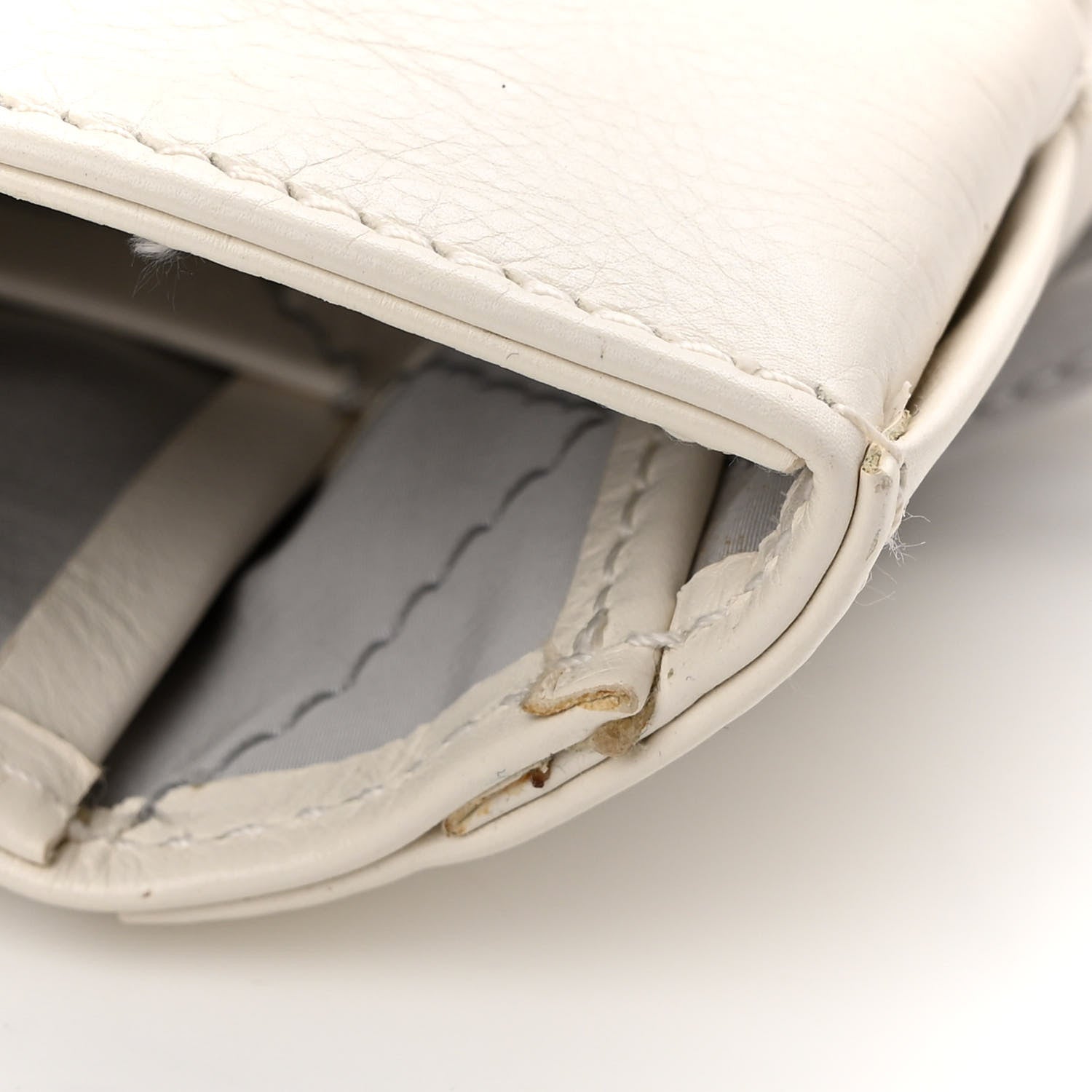 Bottega Veneta Calfskin Maxi Intrecciato Cassette Tote White 11 of 15
