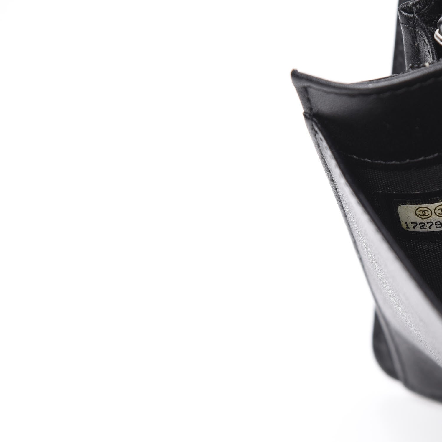 Chanel Caviar Timeless CC Yen Wallet Black 8 of 13
