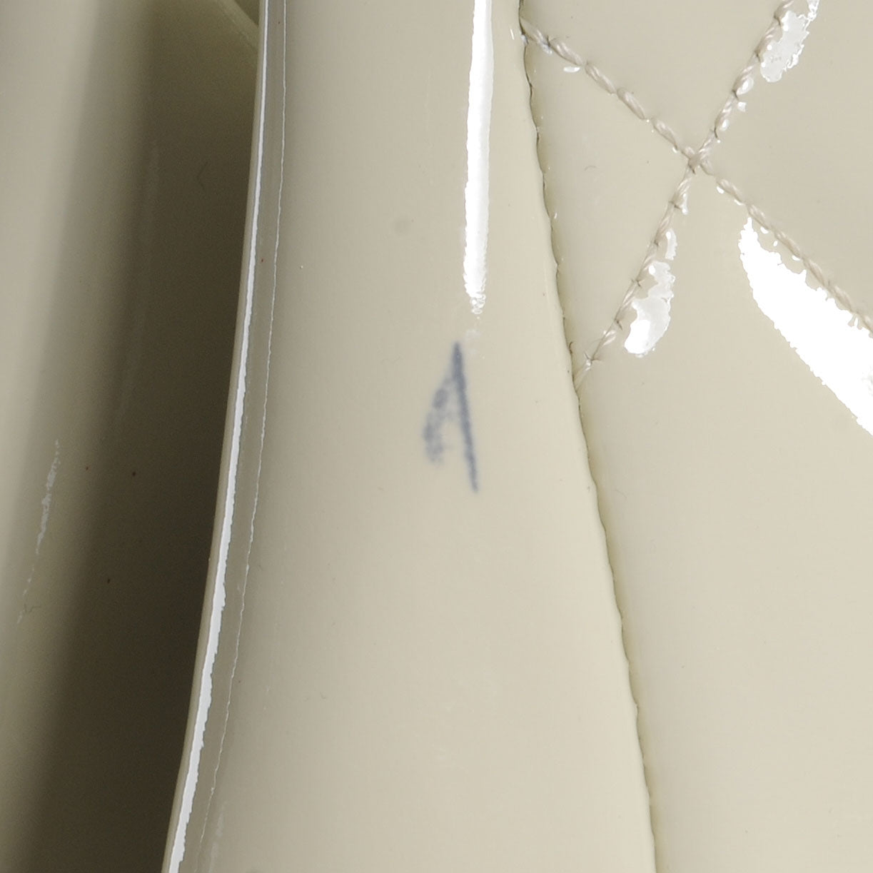 Patent Large Cells Tote White