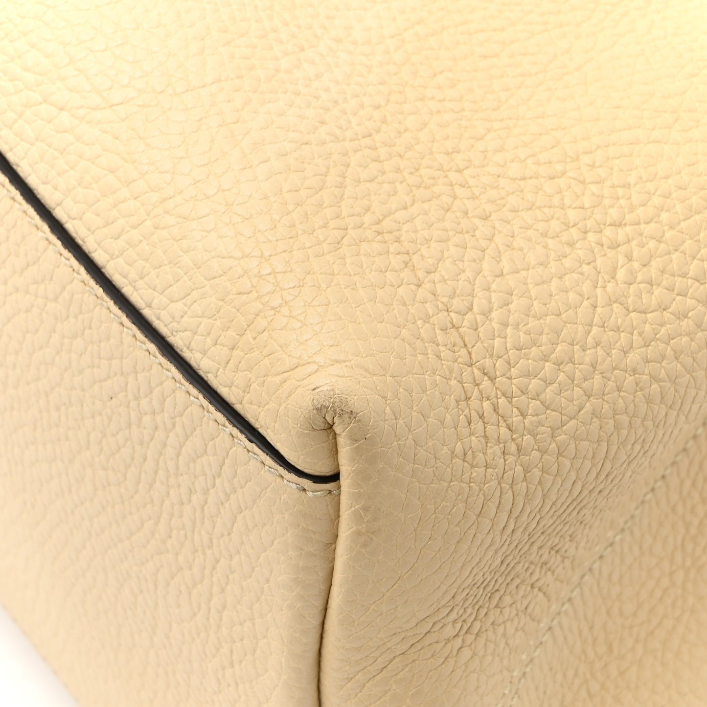 Cellarius Calfskin Medium Soho Chain Shoulder Bag Ivoire