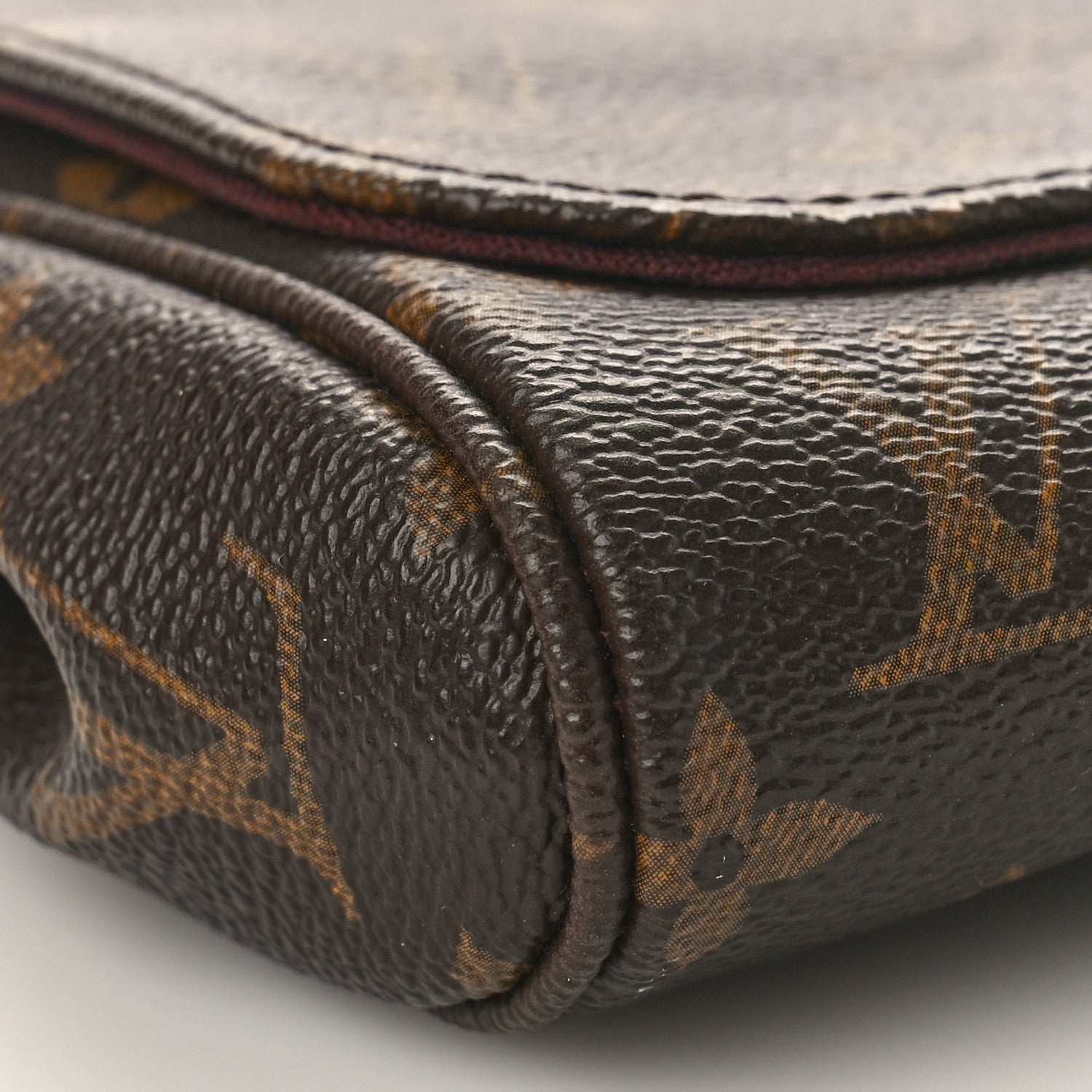 Louis Vuitton Monogram Favorite PM 8 of 9