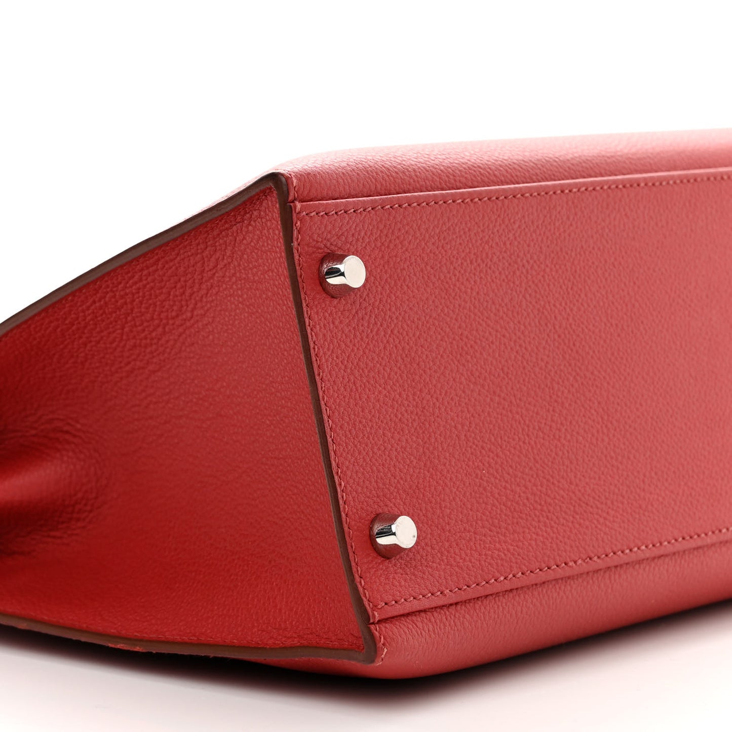 Vache Liegee Kelly Sellier 32 Rouge Garance