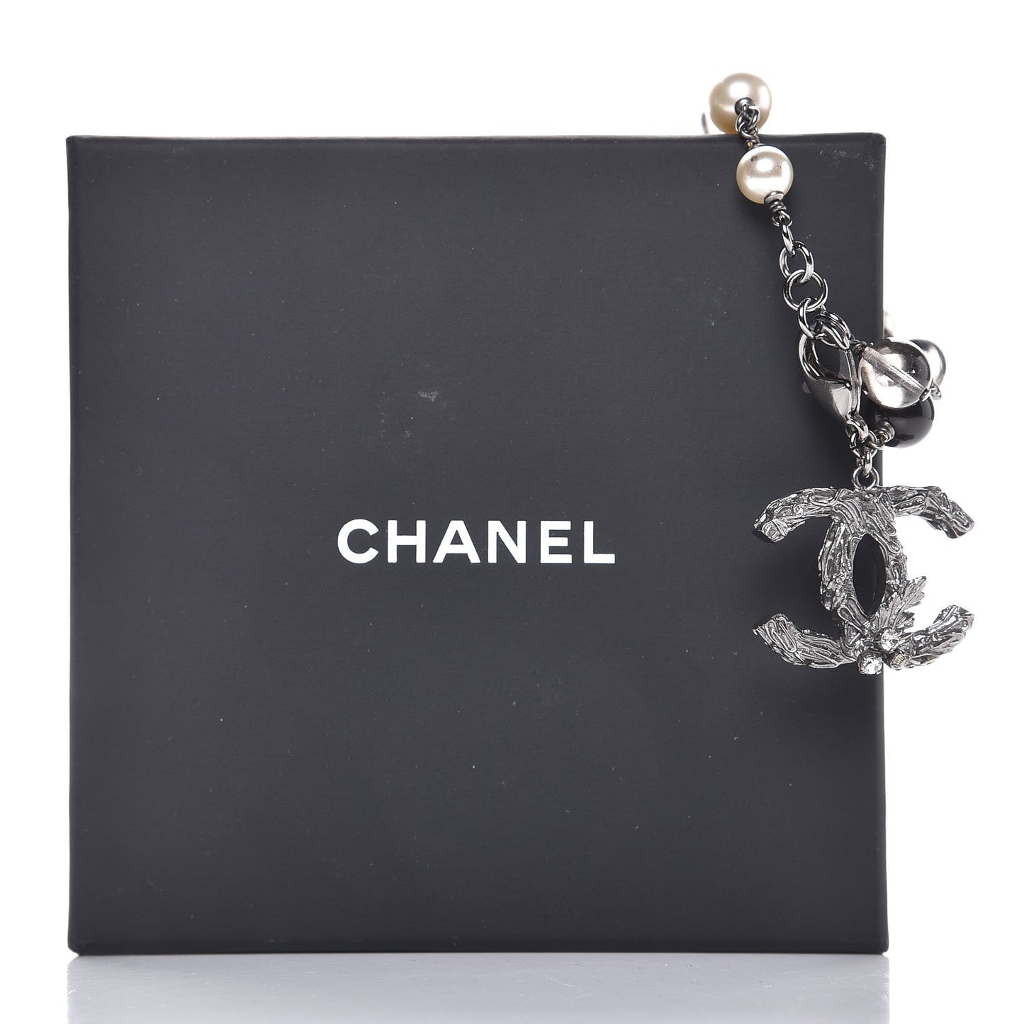 Pearl Beaded CC Bracelet Black Silver
