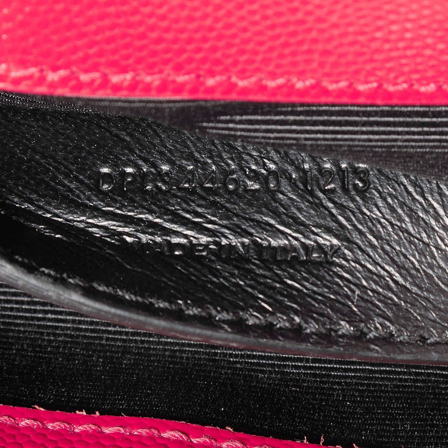 Saint Laurent Grain De Poudre Small Classic Monogram Satchel Lipstick Red 8 of 9
