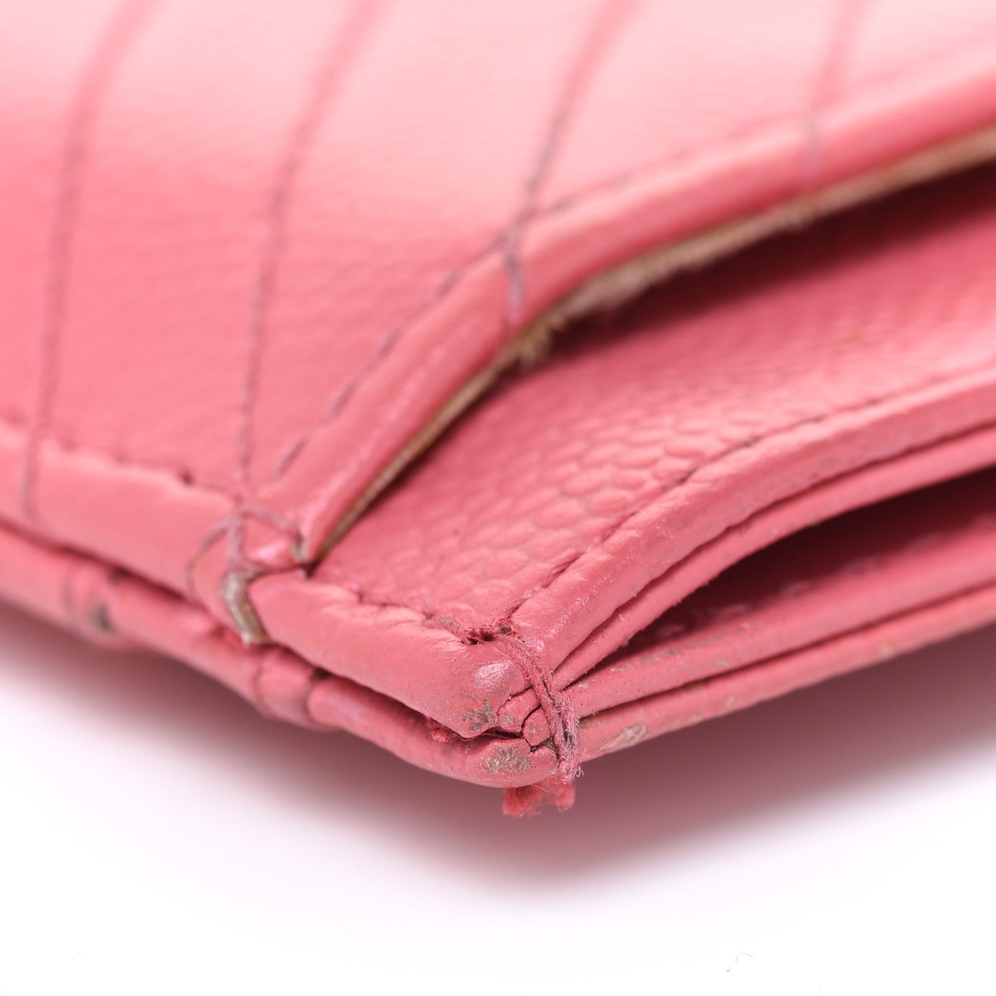 Caviar Chevron Quilted Card Holder Pink