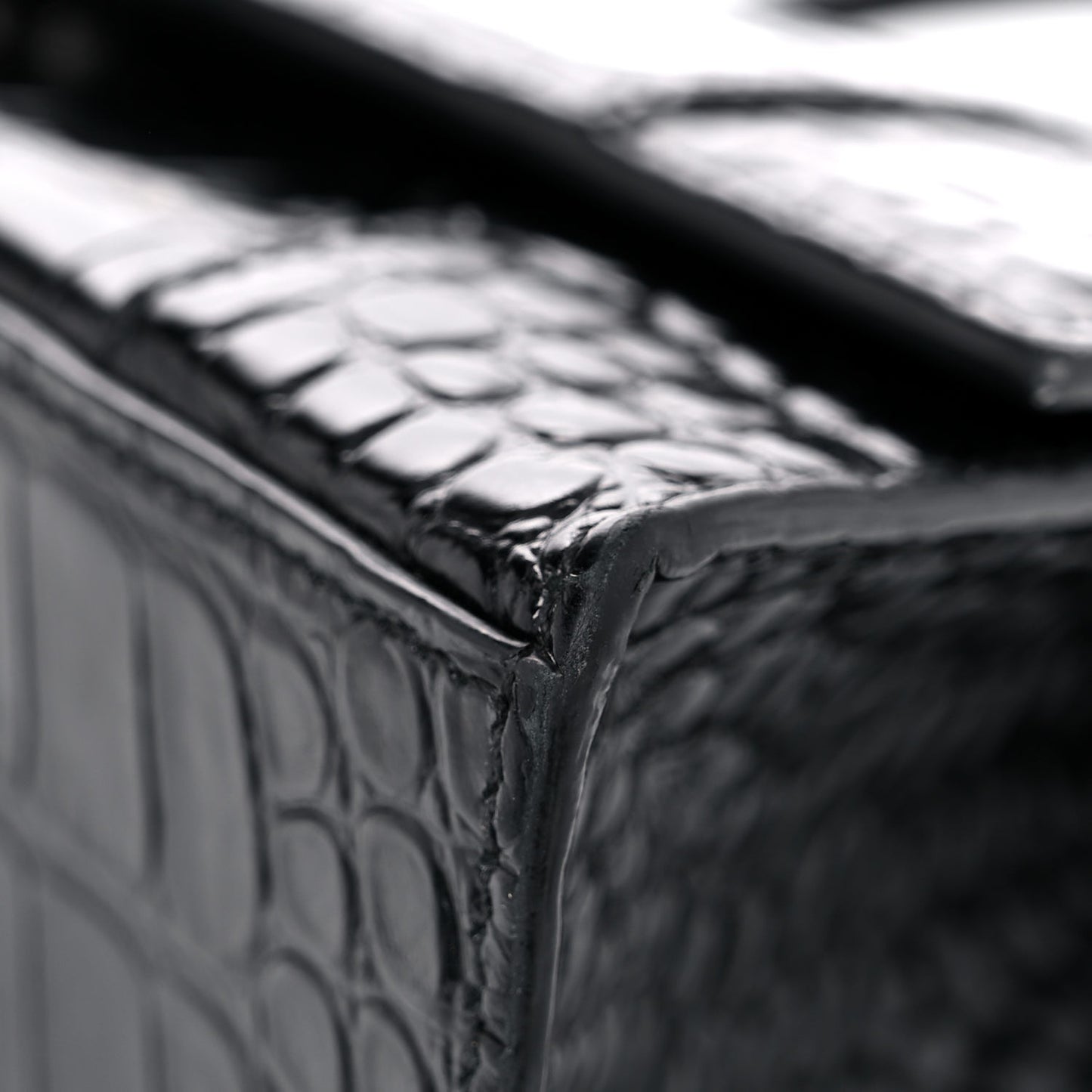 Shiny Calfskin Monochrome Crocodile Embossed Small Hourglass Top Handle Bag Black