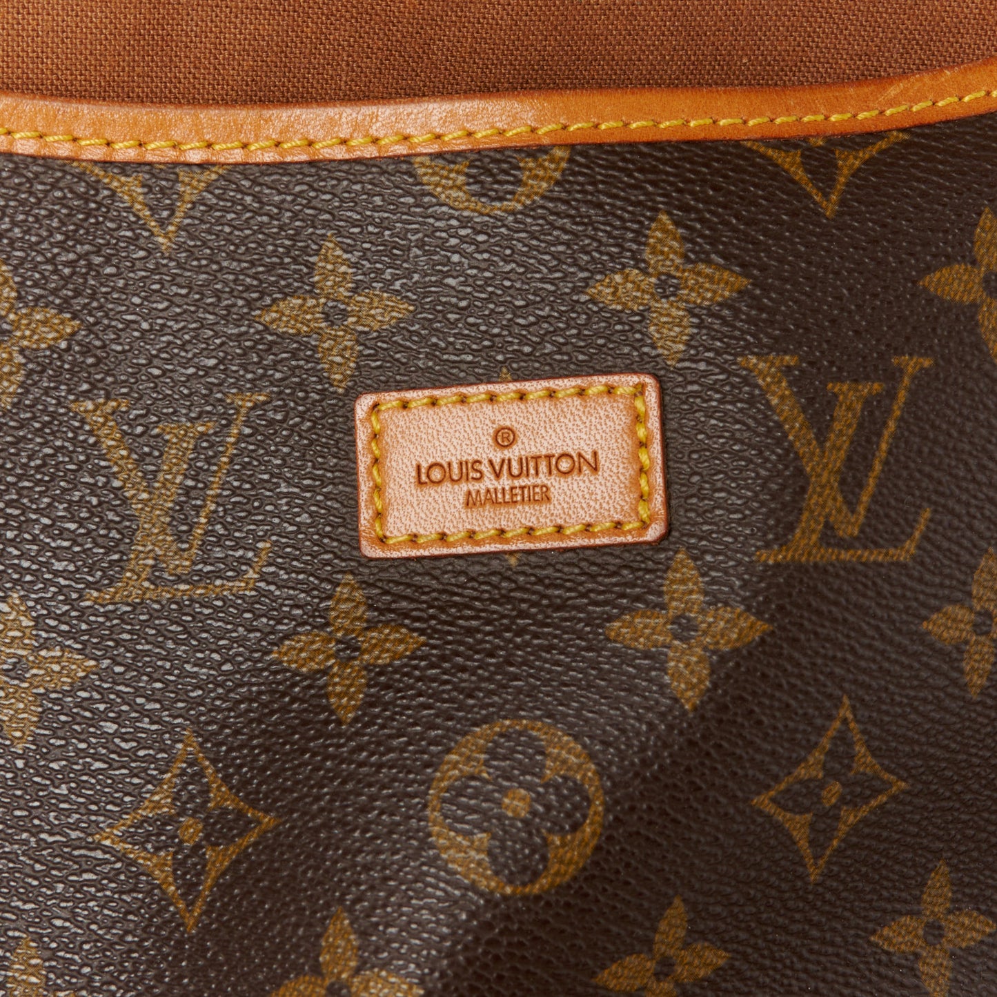 Monogram Saumur 35