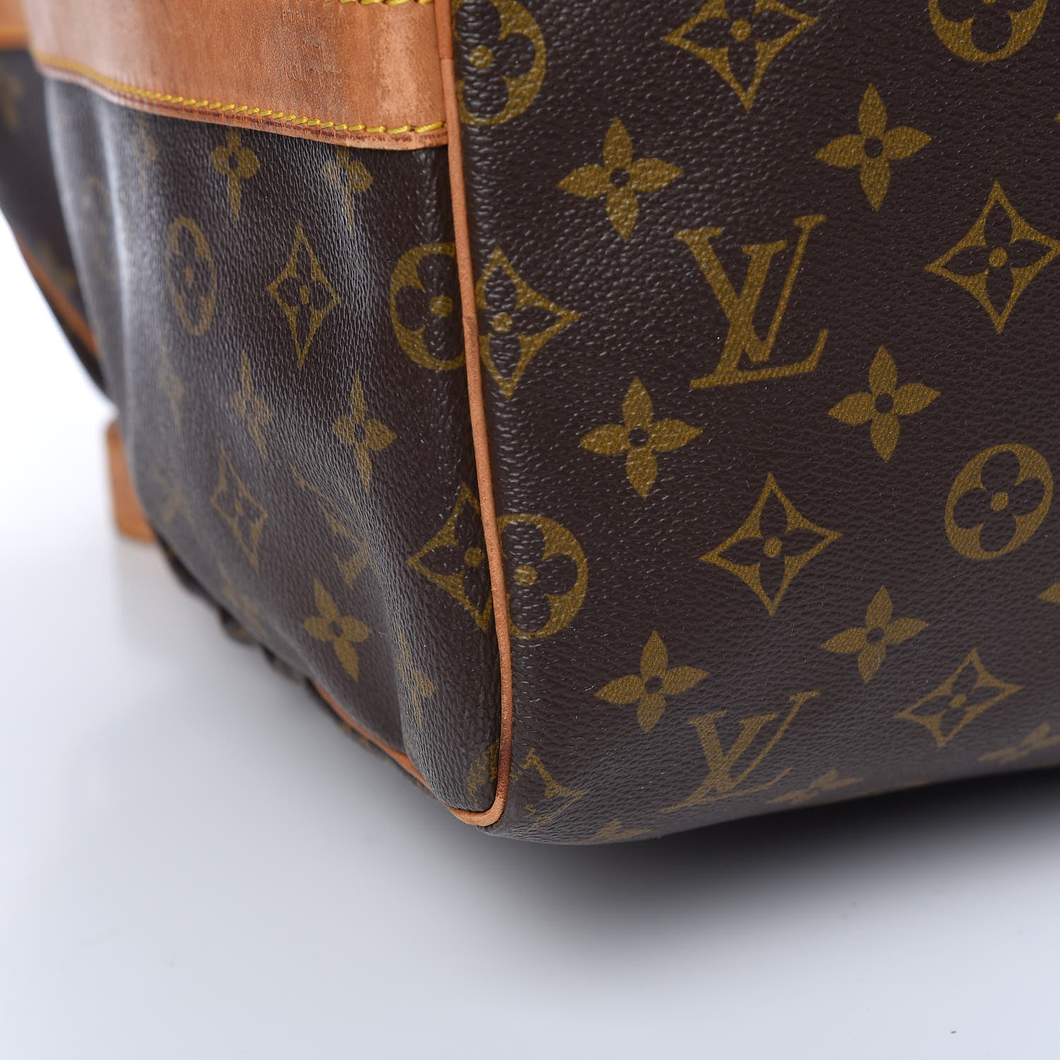 Louis Vuitton Monogram Keepall Bandouliere 55 13 of 23