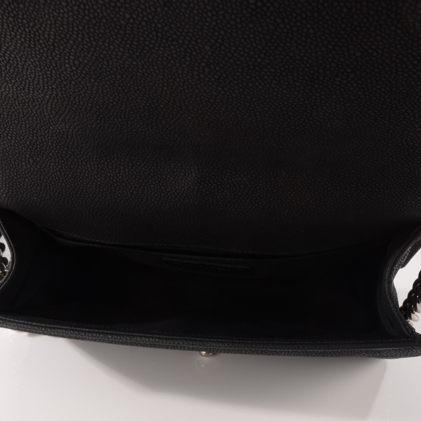 Caviar Quilted Medium Boy Flap Black