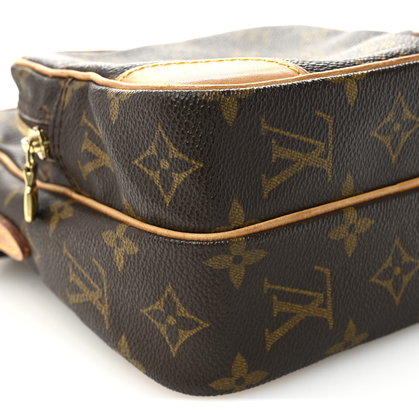 Monogram Amazone