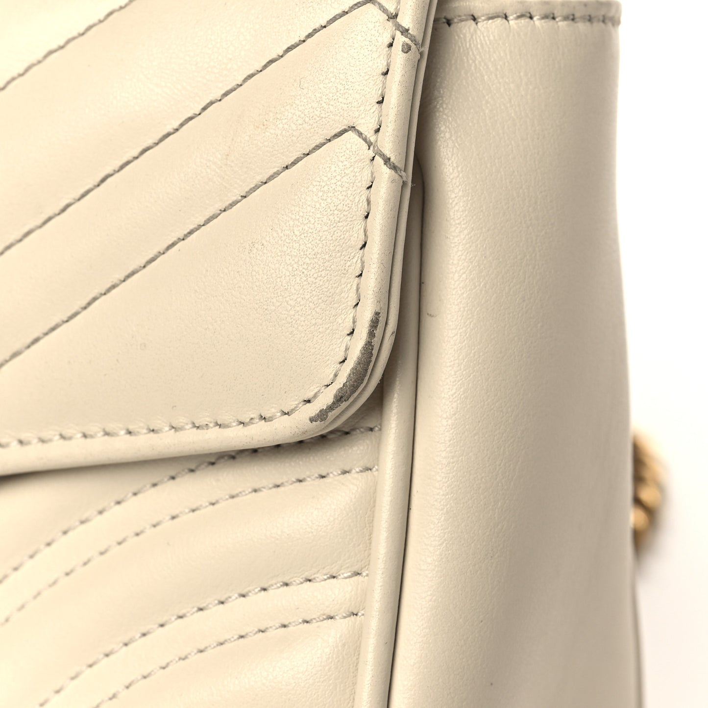 Calfskin Matelasse Small GG Marmont Shoulder Bag White