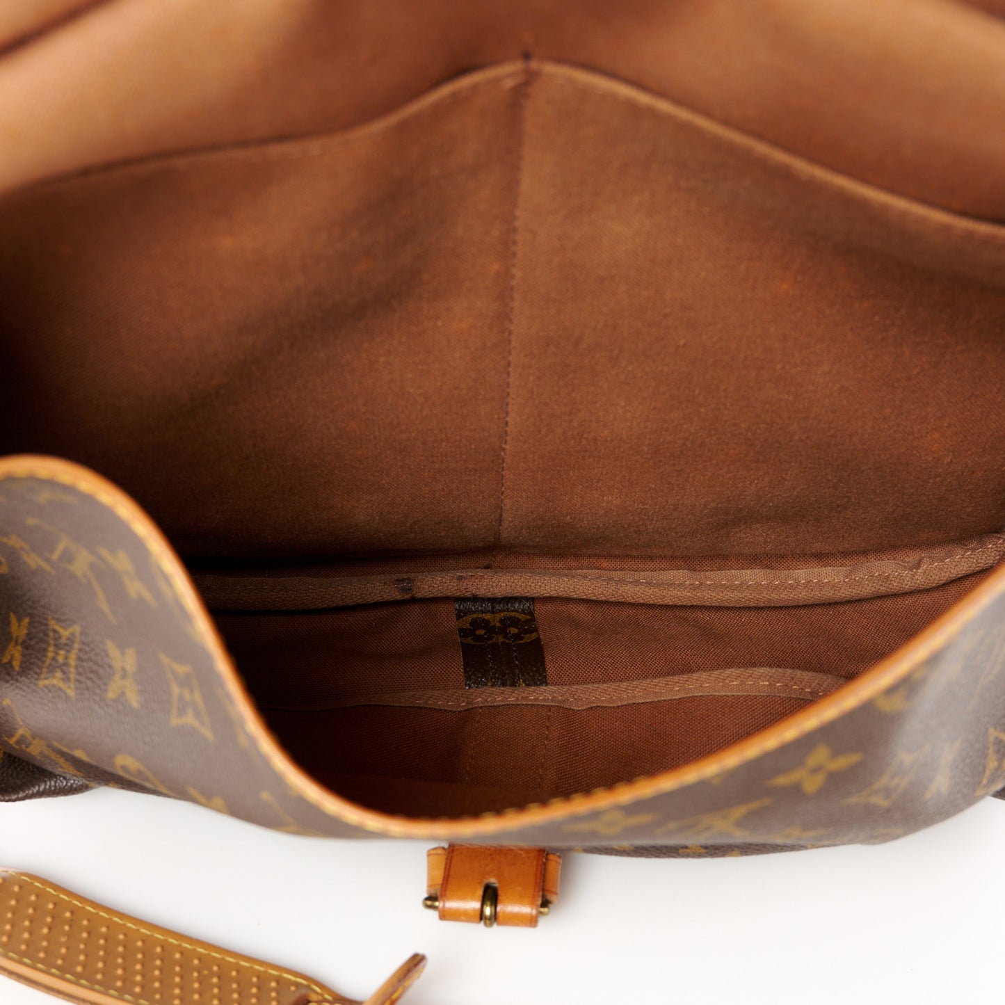 Monogram Saumur 35
