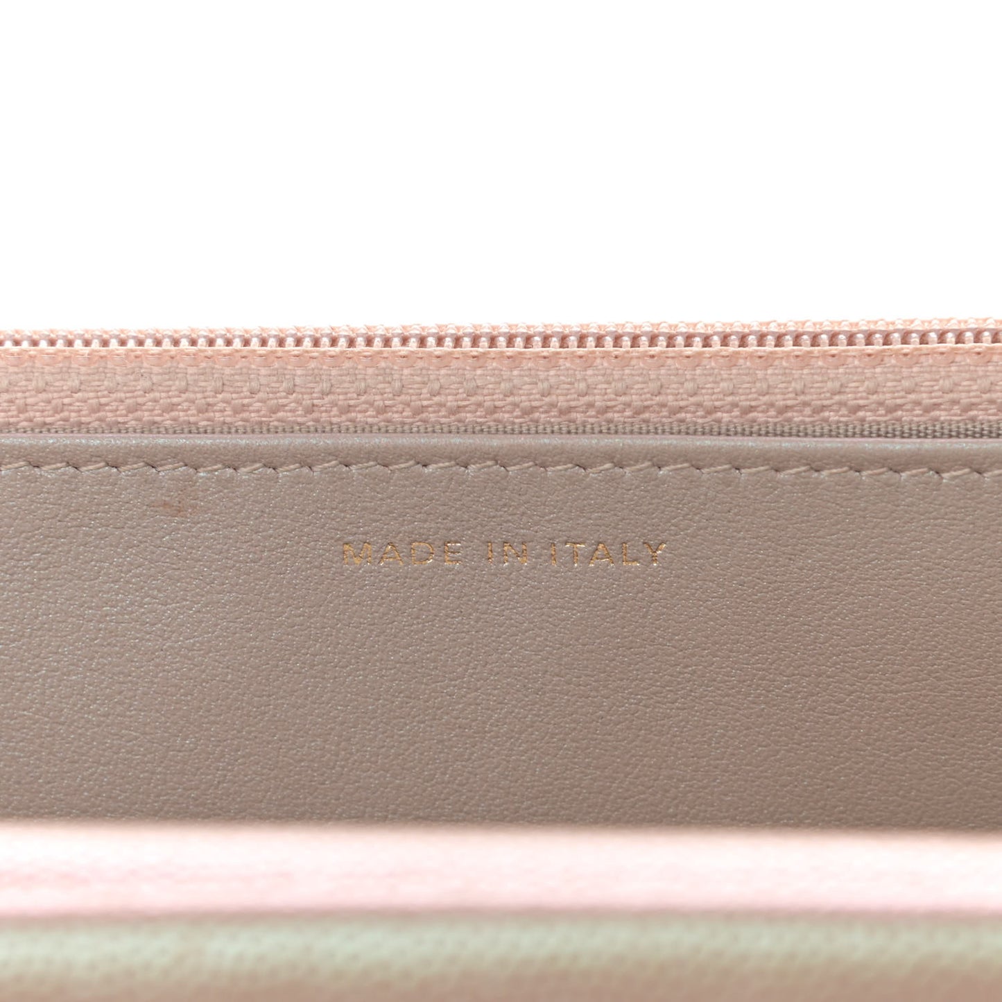 Iridescent Caviar Quilted Wallet On Chain WOC Beige