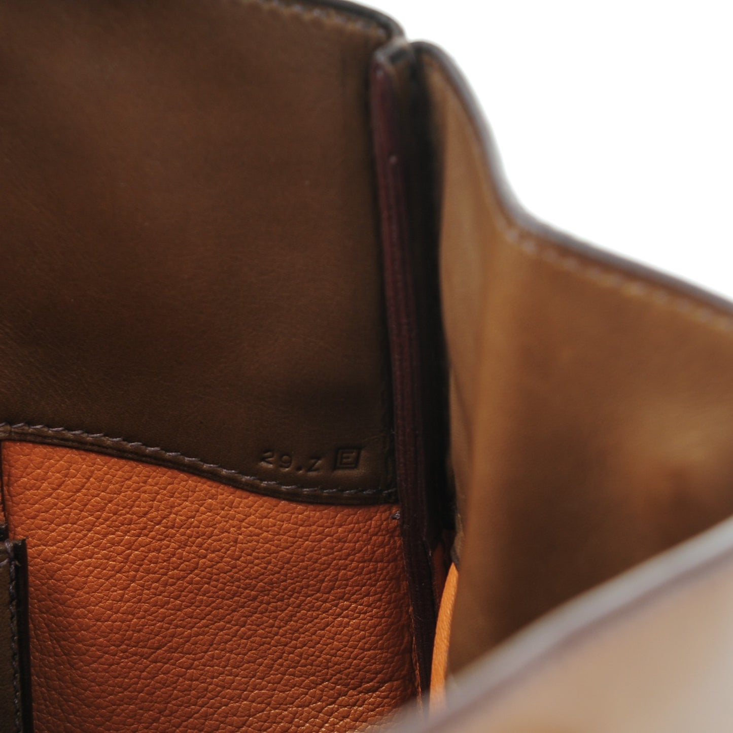 Pecari La 30 Shoulder Bag