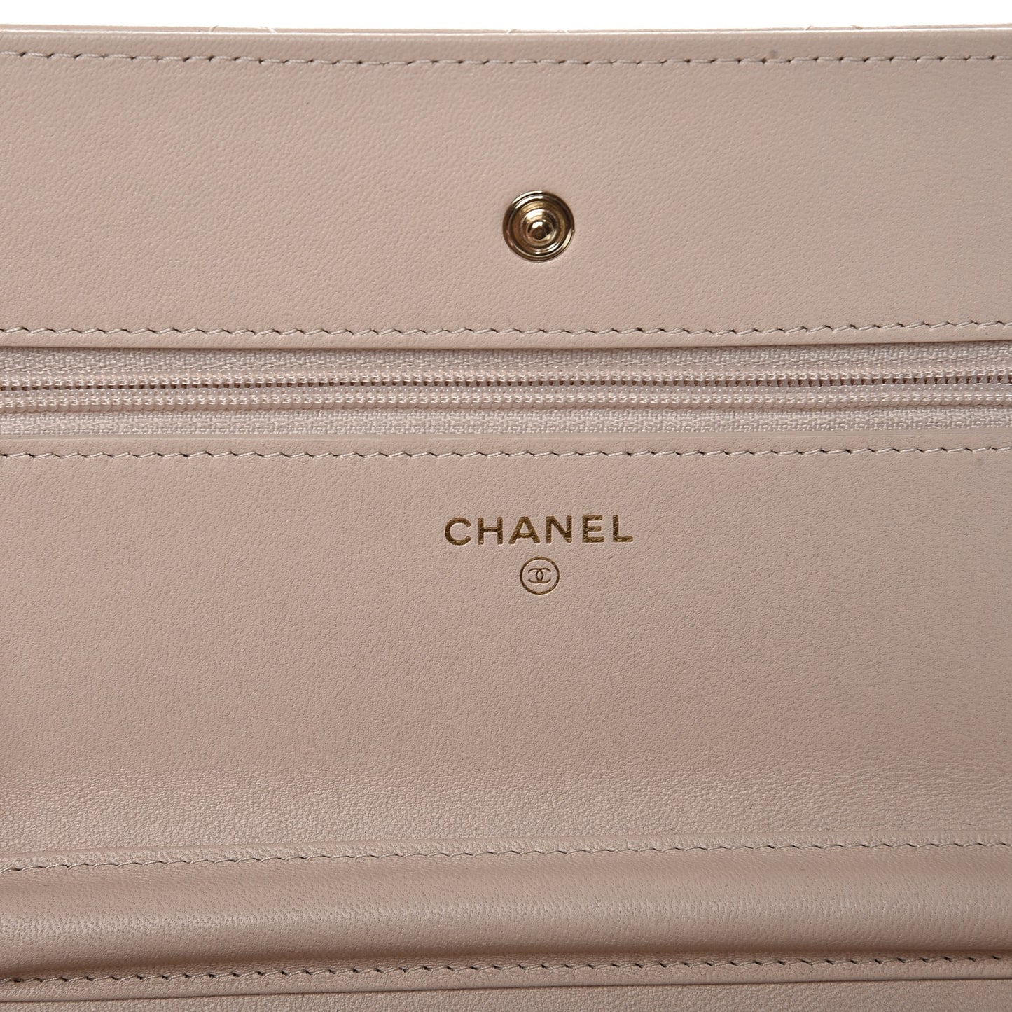 Lambskin Quilted Wallet On Chain WOC Beige Clair