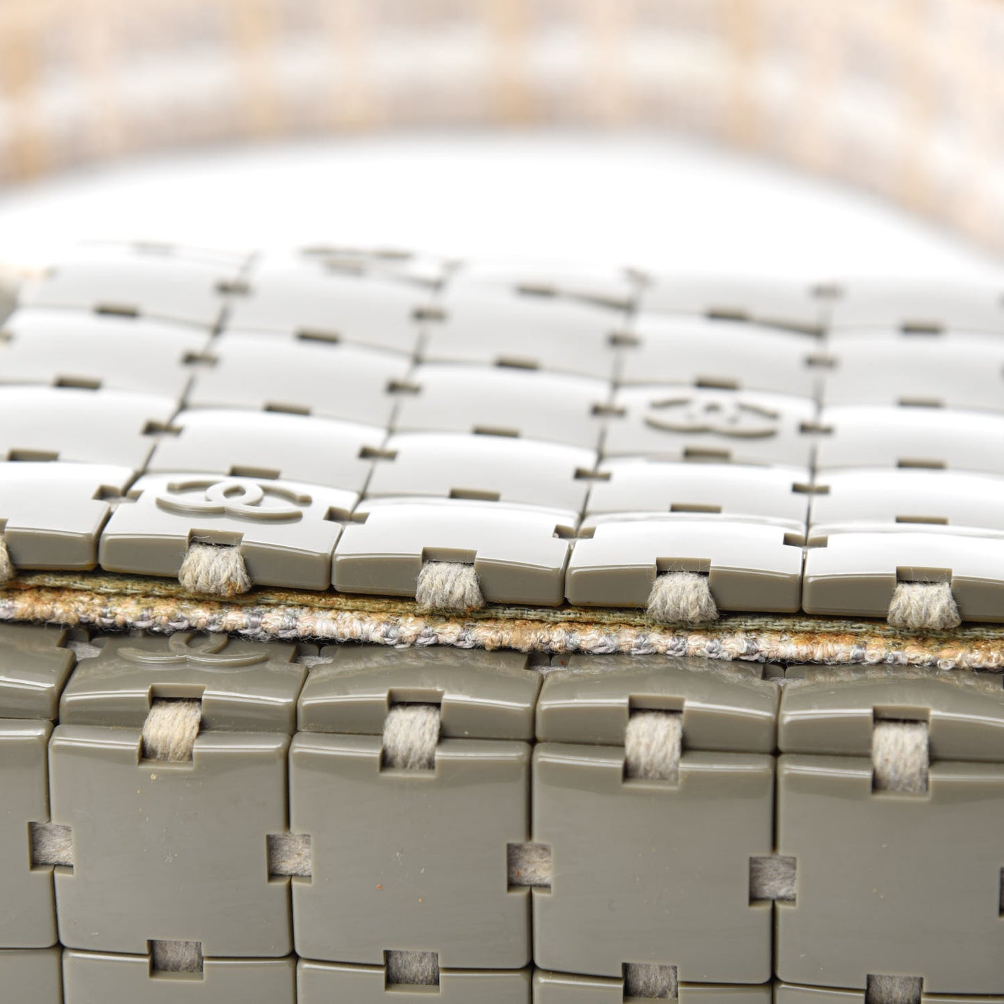 Tweed Resin Tile Flap Green