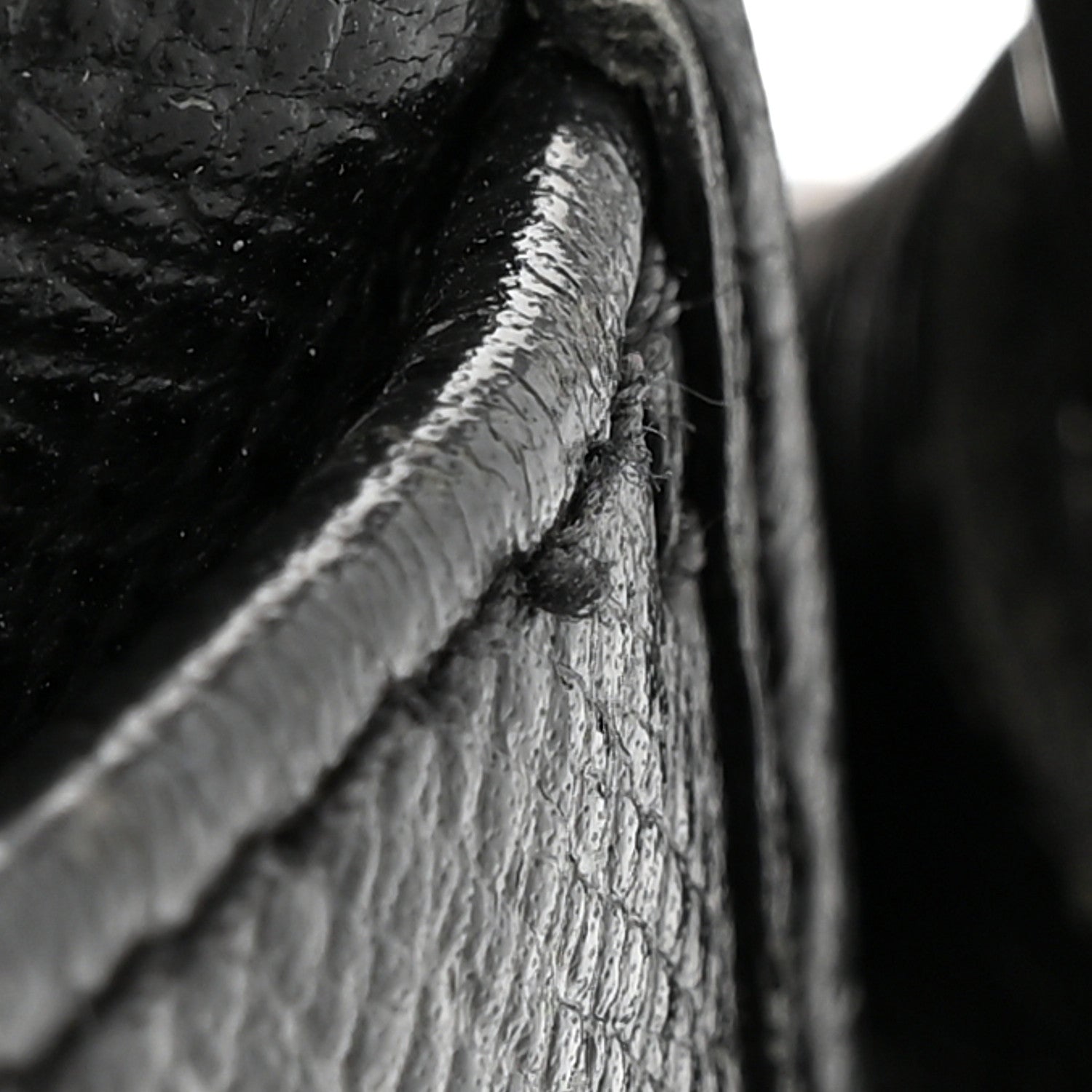 Louis Vuitton Taiga Andrei Ardoise 15 of 20