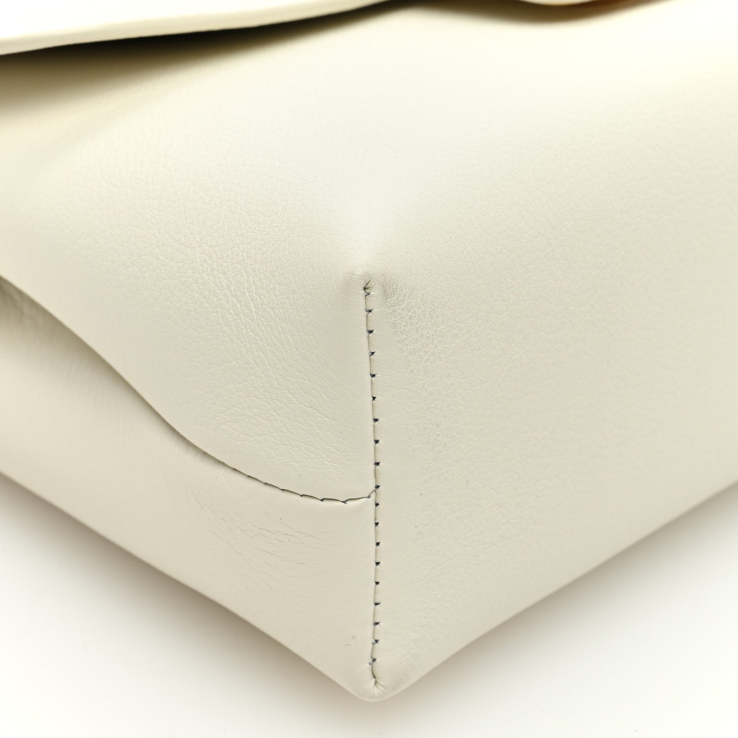 Supple Calfskin Teen Victoire White