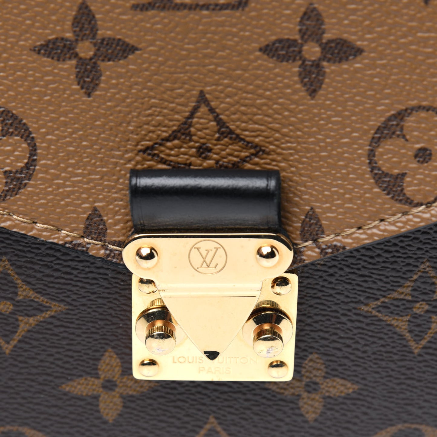 Reverse Monogram Pochette Metis