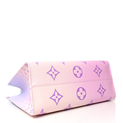 Louis Vuitton Monogram Giant Spring In The City Onthego GM Sunrise Pastel 4 of 10