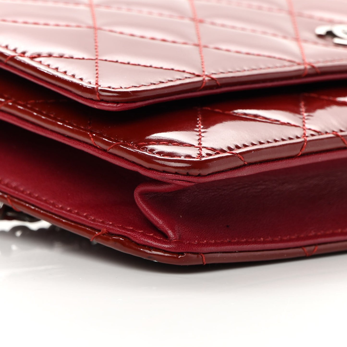 Patent Quilted Wallet On Chain WOC Red