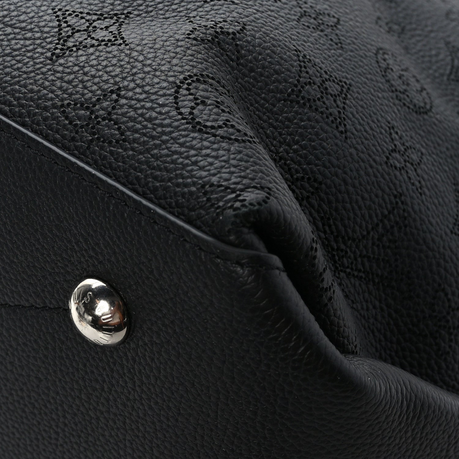 Louis Vuitton Mahina Beaubourg Hobo MM Black 10 of 11